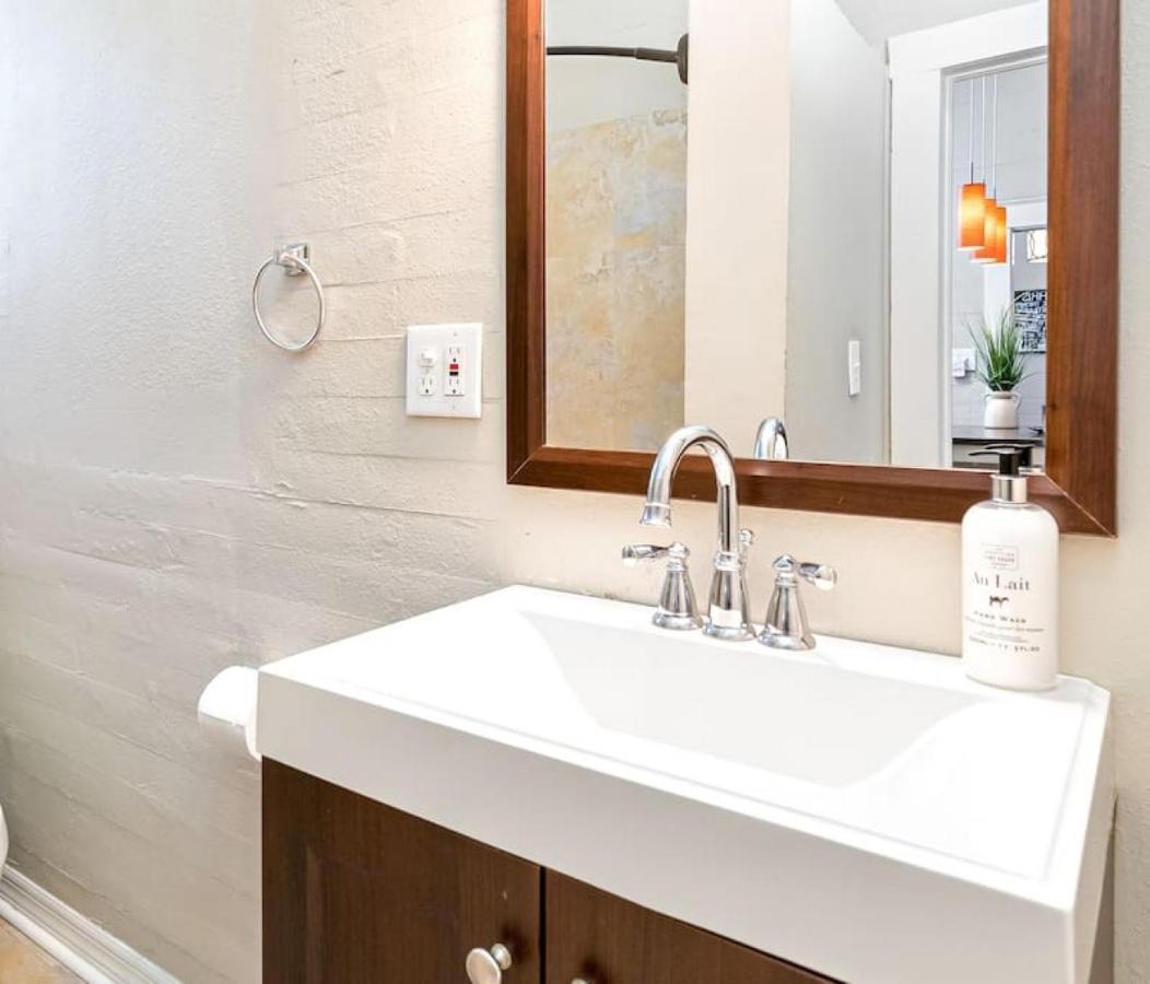 Charming And Historic Bungalow Near All Tampa Exterior foto